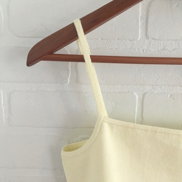 Aritzia Sunday Best Reese Sweater Knit bra top Crop Pastel Butter Yellow XL - Picture 7 of 9